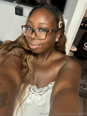 Freebigtits6999 OnlyFans Leaked Free Thumbnail Picture - #1m1wvyxndS