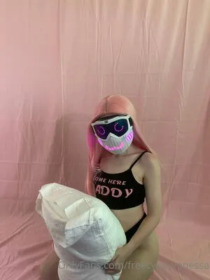 Freecybervanessa OnlyFans Leaked Free Thumbnail Picture - #RJxLwblKUe