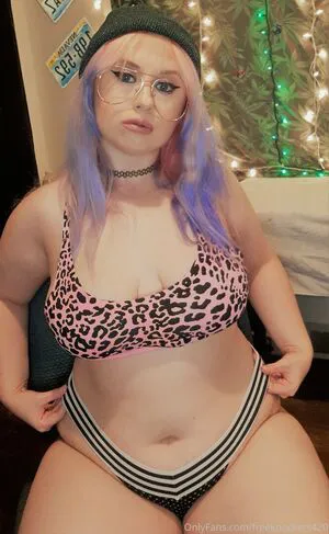 Freeknockers420 OnlyFans Leaked Free Thumbnail Picture - #As08BRMWMv
