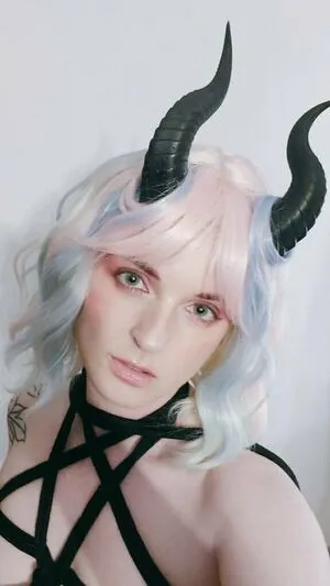 Freenightchrysanth OnlyFans Leaked Free Thumbnail Picture - #DiNazPEMif