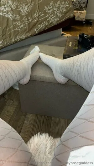 Freepantyhosegoddess OnlyFans Leaked Free Thumbnail Picture - #XOgwVUae4j