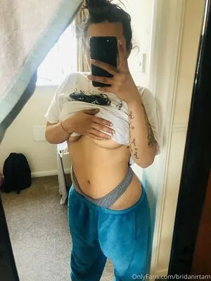 Freepetitebrida OnlyFans Leaked Free Thumbnail Picture - #TO9DFDMO9d