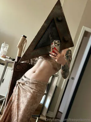 Freepoisonne OnlyFans Leaked Free Thumbnail Picture - #DYGavlHTKl
