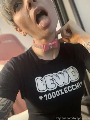 Freepoisonne OnlyFans Leaked Free Thumbnail Picture - #cwWAzED2By