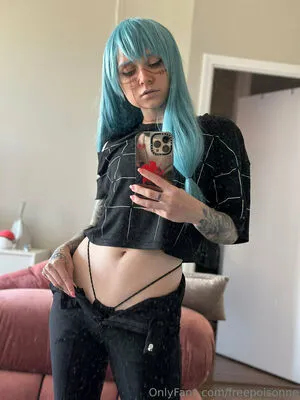 Freepoisonne OnlyFans Leaked Free Thumbnail Picture - #lxX8KQ7PZE