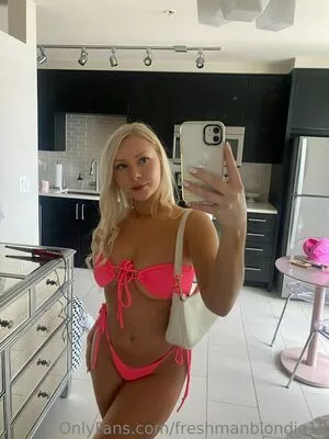 Freshmanblondie18 OnlyFans Leaked Free Thumbnail Picture - #RGyzBHZBo1