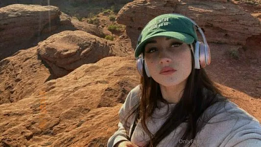 Freshmenashley OnlyFans Leaked Free Thumbnail Picture - #V7kci4Jpxe