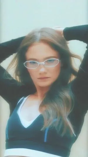 Freya Allan OnlyFans Leaked Free Thumbnail Picture - #1WfM1nHw33