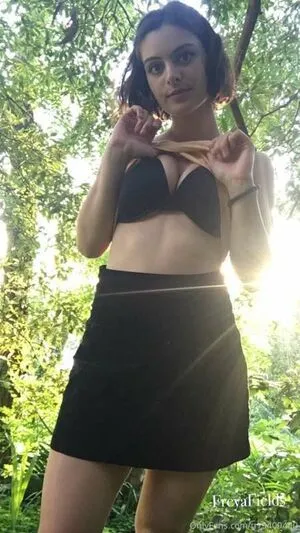 Freya Fields OnlyFans Leaked Free Thumbnail Picture - #4k8D3LNHc2