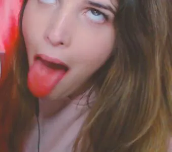 Freya Victoria Luz Asmr OnlyFans Leaked Free Thumbnail Picture - #X1Gnzh7Ww6