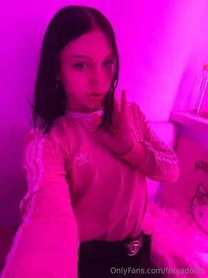 Freyadollts OnlyFans Leaked Free Thumbnail Picture - #DivSvIsR5s