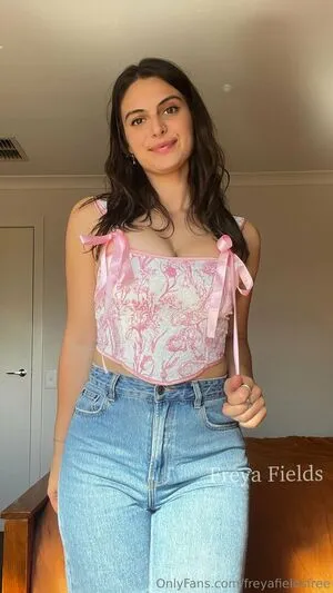 Freyafieldsfree OnlyFans Leaked Free Thumbnail Picture - #v8FhX2lbwN
