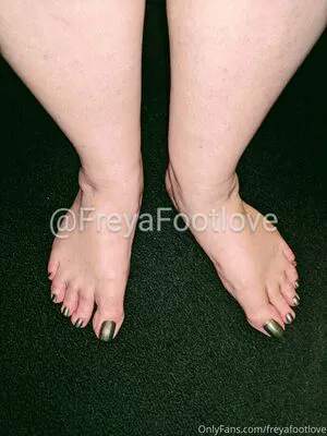 Freyafootlove OnlyFans Leaked Free Thumbnail Picture - #1h09VxRpko