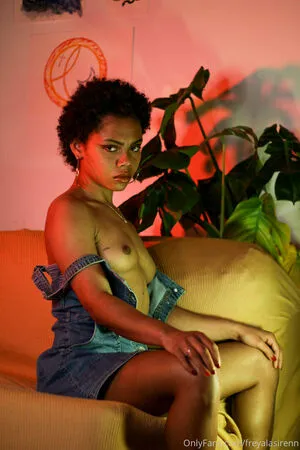 Freyalasirenn OnlyFans Leaked Free Thumbnail Picture - #SeghEnpalc