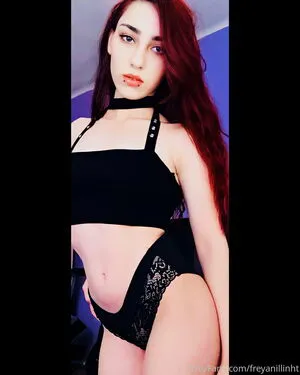 Freyanillinht OnlyFans Leaked Free Thumbnail Picture - #11lOgfxoHO