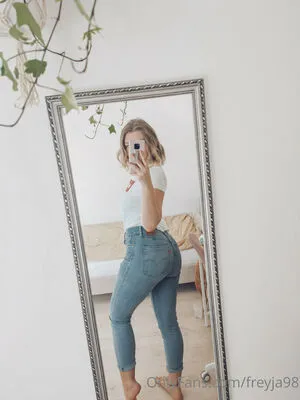 Freyja98 OnlyFans Leaked Free Thumbnail Picture - #68igZy7v1I
