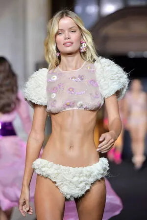Frida Aasen OnlyFans Leaked Free Thumbnail Picture - #t95h3H25S3