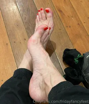 Fridayfancyfeet OnlyFans Leaked Free Thumbnail Picture - #NUzyHbsBN8