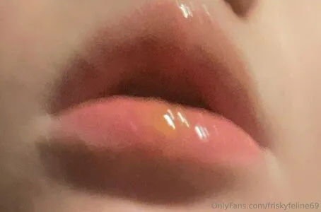 Friskyfeline69 OnlyFans Leaked Free Thumbnail Picture - #NrD8g5sBwr