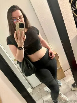 Friskykink OnlyFans Leaked Free Thumbnail Picture - #4L4Q1H02my