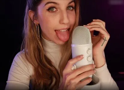 FrivolousFox ASMR OnlyFans Leaked Free Thumbnail Picture - #qm1dUgcUNz