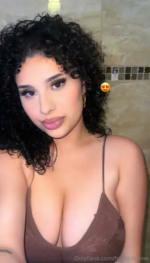 Frostedaliine OnlyFans Leaked Free Thumbnail Picture - #9RF0LQwAuS