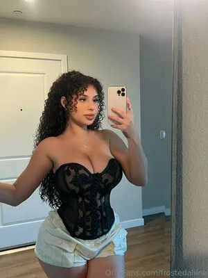 Frostedaliine OnlyFans Leaked Free Thumbnail Picture - #j0IgfKJKaq