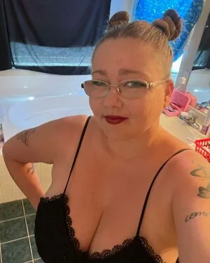 Frostymomma86 OnlyFans Leaked Free Thumbnail Picture - #7BGOeEJlam