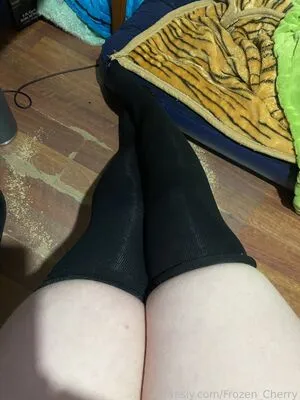 Frozen Cherry OnlyFans Leaked Free Thumbnail Picture - #ybY10j9b55