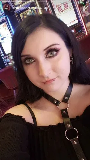 Frozensorrow604 OnlyFans Leaked Free Thumbnail Picture - #byQNK4AmdR