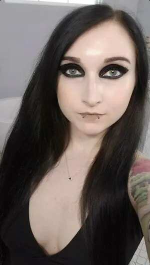 Frozensorrow604 OnlyFans Leaked Free Thumbnail Picture - #c5AEYdc1QY