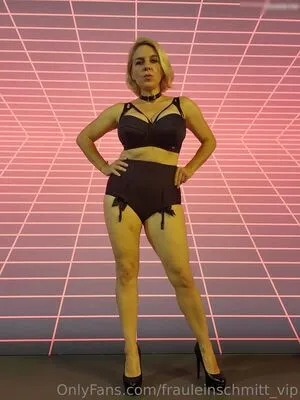 Frulein Schmitt OnlyFans Leaked Free Thumbnail Picture - #pKhd5R9m79