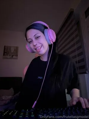 Frutellasgmodel OnlyFans Leaked Free Thumbnail Picture - #4MfmOSzKKQ