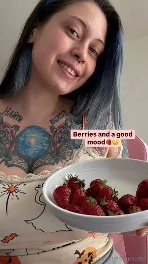 Frutellasgmodel OnlyFans Leaked Free Thumbnail Picture - #4S0SzvPKgg