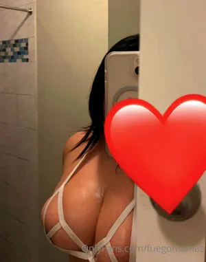 Fuegomamas OnlyFans Leaked Free Thumbnail Picture - #Vj25HDwK51