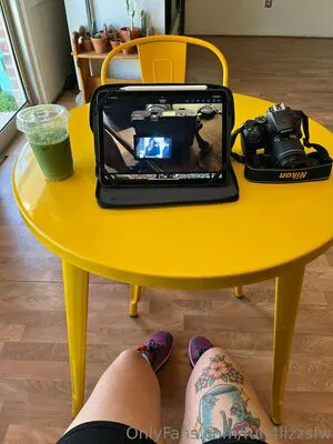 Fun4lizzsfw OnlyFans Leaked Free Thumbnail Picture - #KRReagwgCM