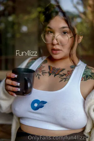 Fun4lizzsfw OnlyFans Leaked Free Thumbnail Picture - #iRDuGV3OqD
