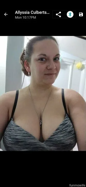 Funmowife2013 OnlyFans Leaked Free Thumbnail Picture - #HEAPG1NMYH