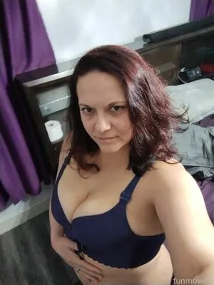 Funmowife2013 OnlyFans Leaked Free Thumbnail Picture - #r8JjX2EH1c