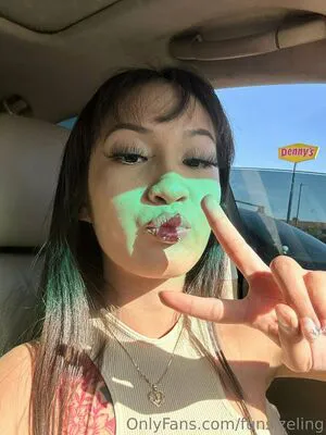 Funsizeling OnlyFans Leaked Free Thumbnail Picture - #GIEunzK7b6