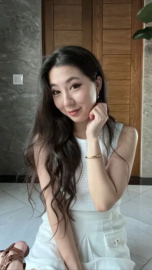 Fuslie Leslie OnlyFans Leaked Free Thumbnail Picture - #FCUUm9t8KM