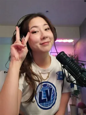Fuslie Leslie OnlyFans Leaked Free Thumbnail Picture - #ICpGccwIQ6