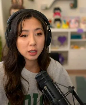 Fuslie OnlyFans Leaked Free Thumbnail Picture - #2cBBQVacC6