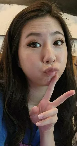 Fuslie OnlyFans Leaked Free Thumbnail Picture - #3BMNLEINni