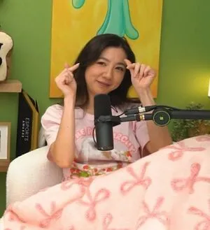 Fuslie OnlyFans Leaked Free Thumbnail Picture - #7picLIRjNx