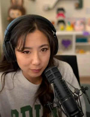 Fuslie OnlyFans Leaked Free Thumbnail Picture - #8WS9epMmwb