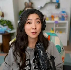 Fuslie OnlyFans Leaked Free Thumbnail Picture - #8zY63tz0ia
