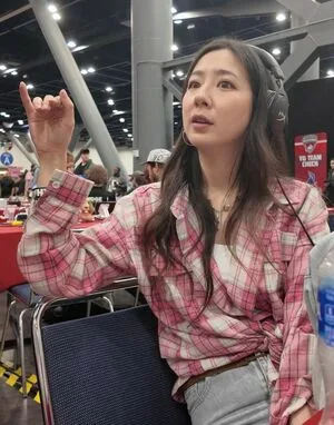 Fuslie OnlyFans Leaked Free Thumbnail Picture - #AUWUxcYmQG