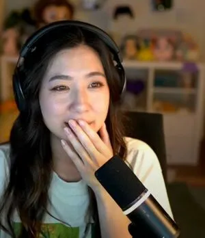 Fuslie OnlyFans Leaked Free Thumbnail Picture - #BvULWupbwo