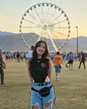 Fuslie OnlyFans Leaked Free Thumbnail Picture - #FMIGy5xAcT